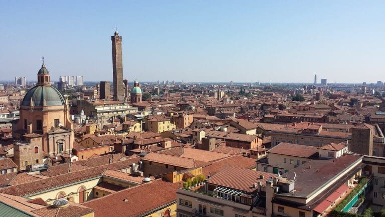 Les meilleures choses à faire et à voir dans la capitale gastronomique italienne