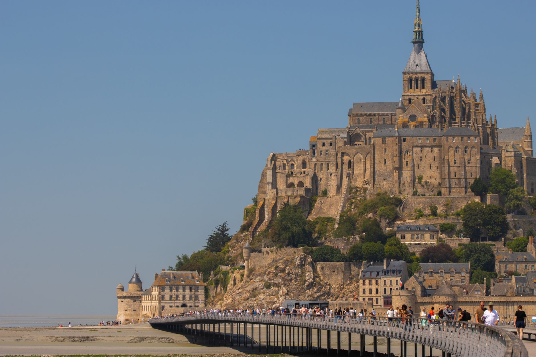 Partir en pèlerinage vers les lieux de légende, pourquoi pas ?